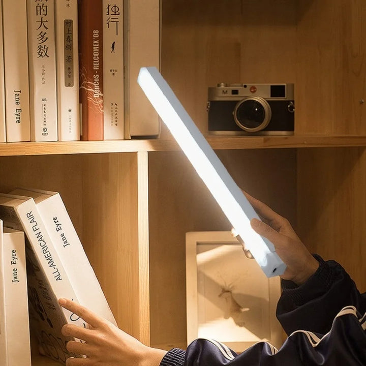 Luminária LED Automática USB