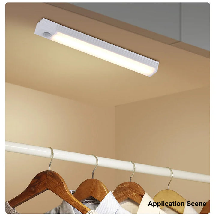 Luminária LED Automática USB