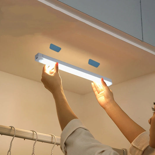 Luminária LED Automática USB